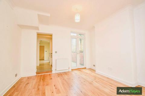 31 Baronsmere Road, London, N2 9QD