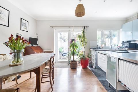 2 bedroom house for sale, Midland Terrace, London, NW2