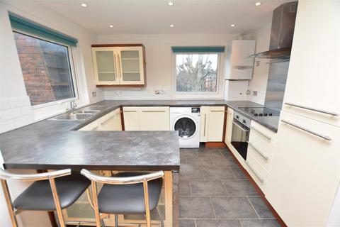 41 Sheldrick Close, London, SW19 2UG