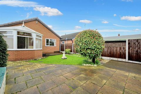 2 bedroom detached bungalow for sale, Trenton Drive, Long Eaton