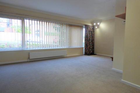 3 bedroom terraced house to rent, Yeomans Court, The Park, Nottingham, NG7 1EU