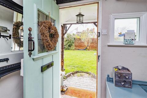 141 Buckingham Road, Bletchley, Milton Keynes, MK3 5JD