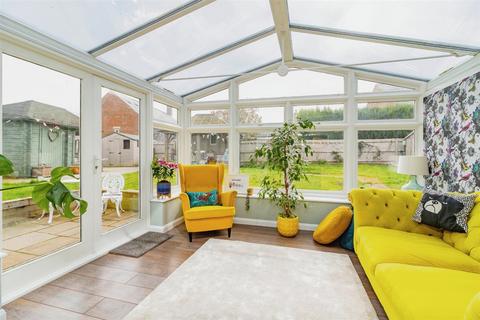 141 Buckingham Road, Bletchley, Milton Keynes, MK3 5JD
