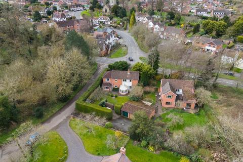 2 Savages Close, Bishops Tachbrook, Leamington Spa, CV33 9RL