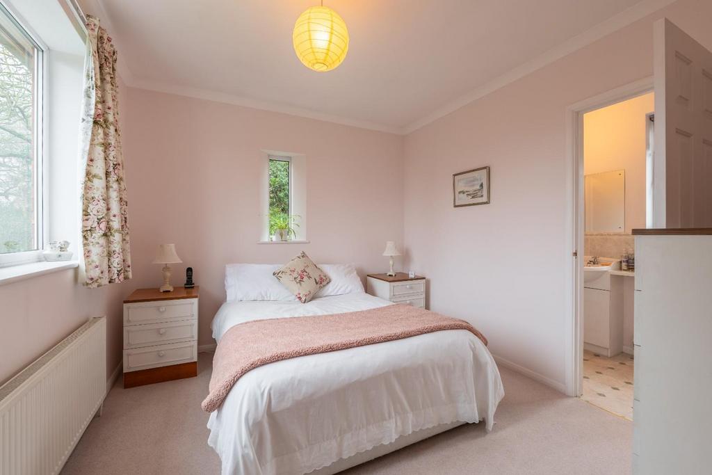 BEDROOMS-3.jpg