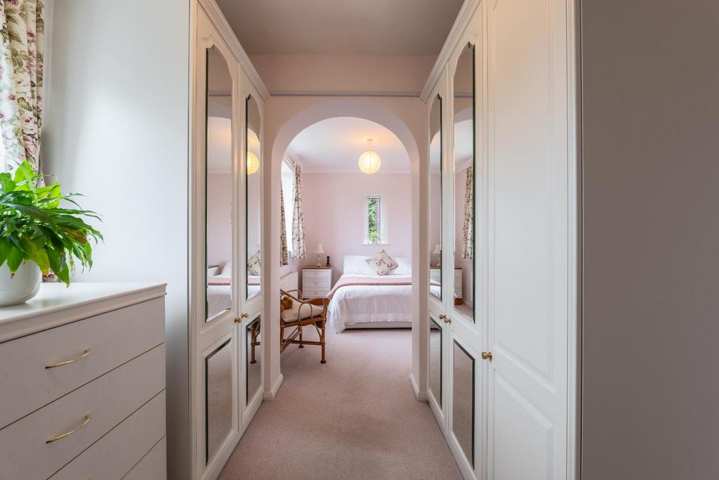 BEDROOMS-1.jpg