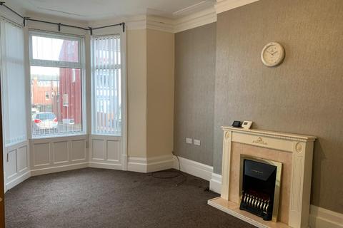 4 bedroom end of terrace house to rent - Esplanade Place, Whitley Bay