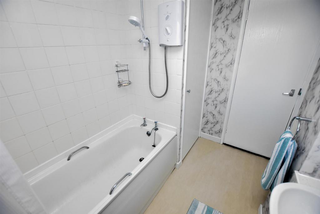 BATHROOM (2)-2.jpg