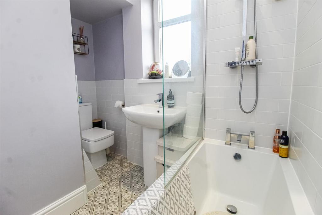Bathroom/w.c.