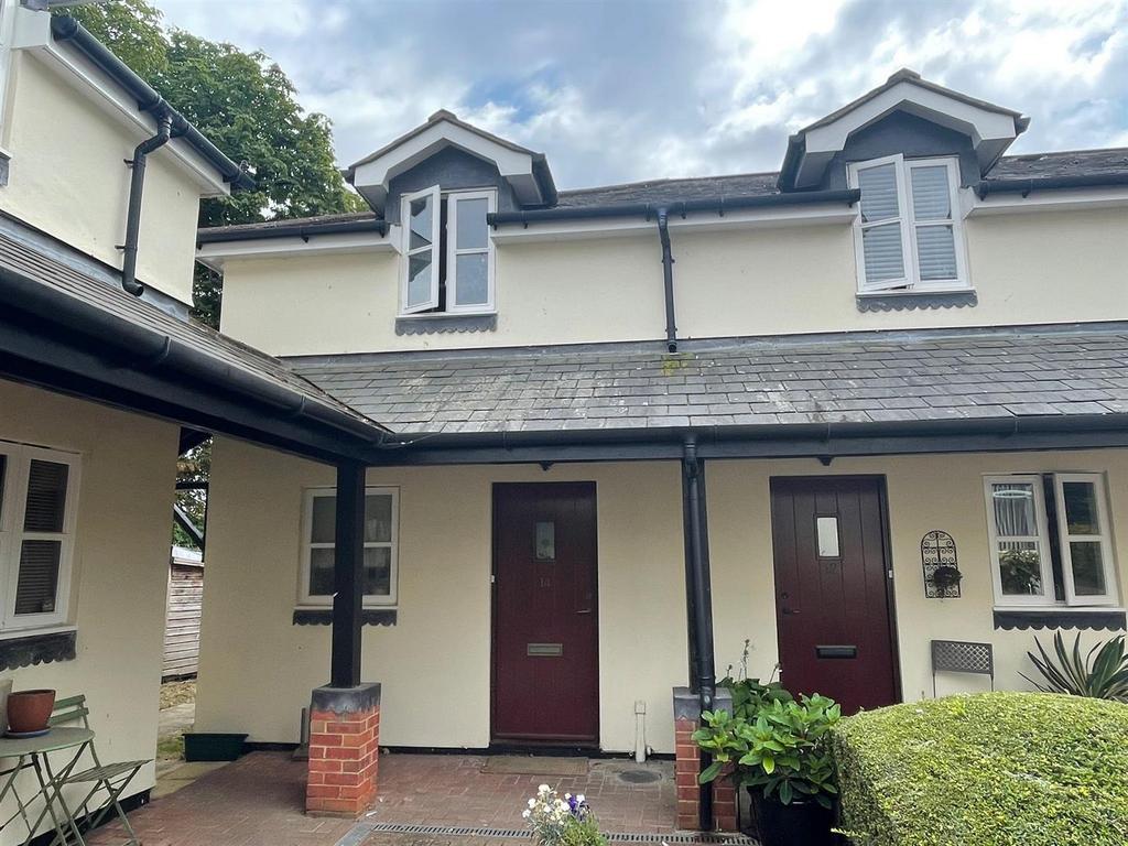 Lodge Drive, Weyhill, Andover, SP11 0QT 2 bed terraced house £950 pcm