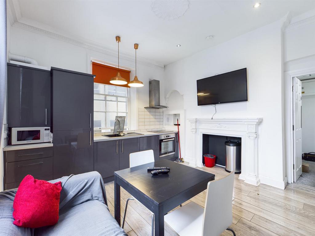 St James Terrace, Newcastle Upon Tyne... 2 bed apartment to rent £
