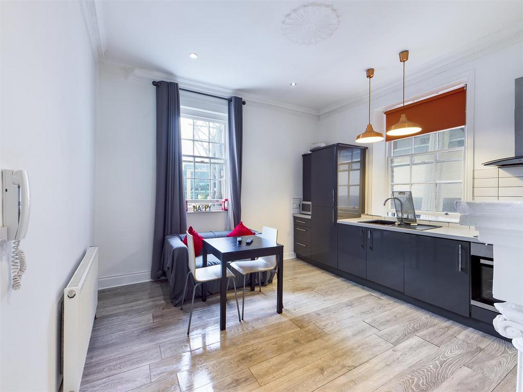 St James Terrace, Newcastle Upon Tyne... 2 bed apartment to rent £
