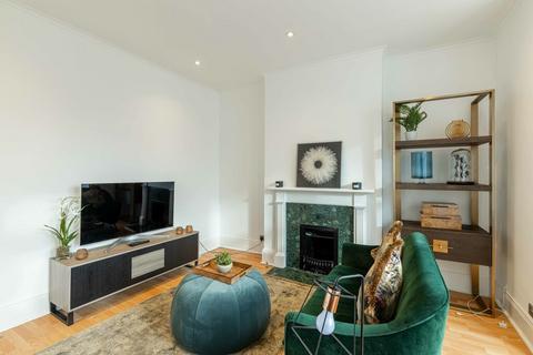 3 bedroom flat to rent, Hestercombe Avenue, Parsons Green, SW6