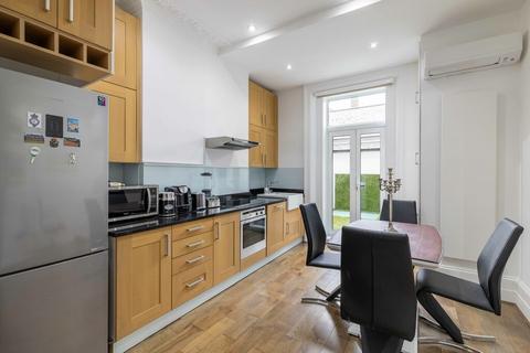 2 bedroom apartment to rent, Gunter Grove, Chelsea, SW10
