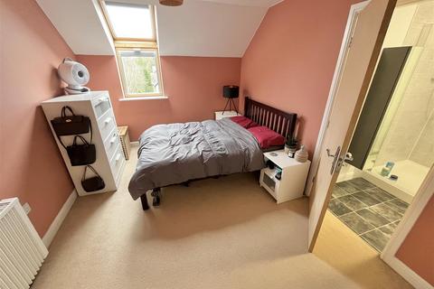 2 bedroom apartment for sale - Broad Road, Sale