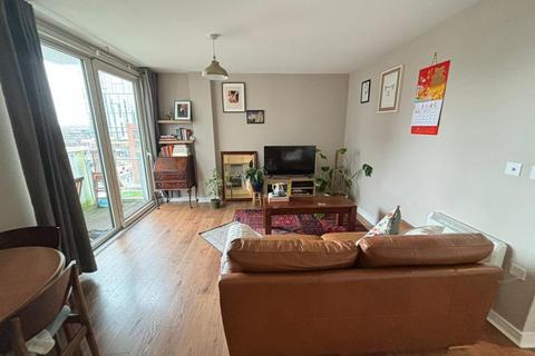 2 bedroom apartment to rent - Spectrum Apartments, Block 1, Blackfriars Road