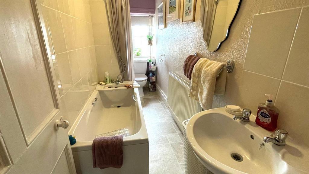 3 piece bathroom