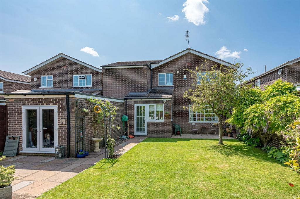 Horsfield Way, Dunnington, York, YO19 5 4 bed detached house for sale £475,000