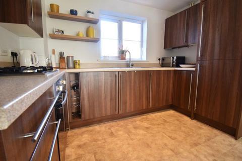 2 bedroom apartment to rent, Inkerman Close, Horfield