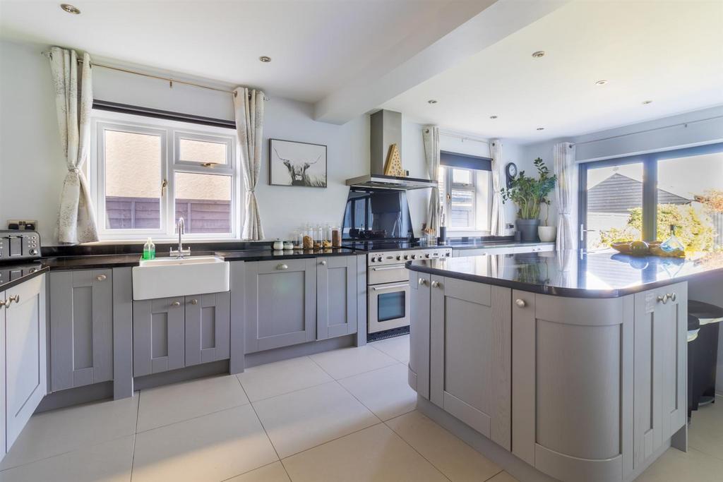 Kitchen/family room