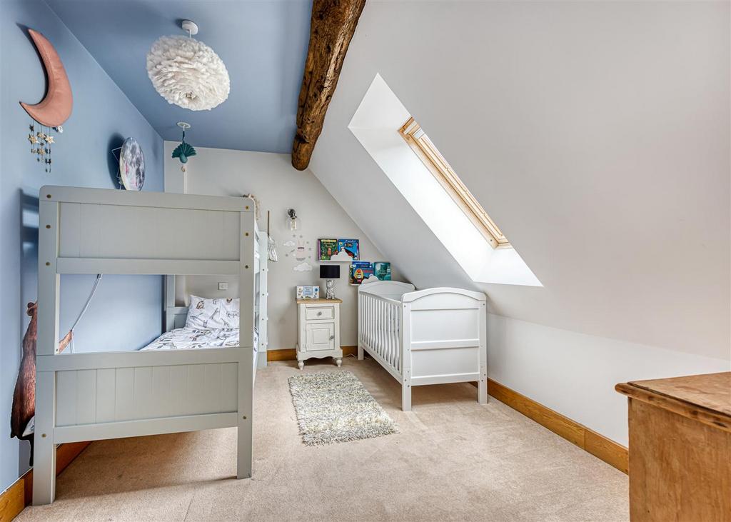 The Tythe Barn-bed3a.jpg
