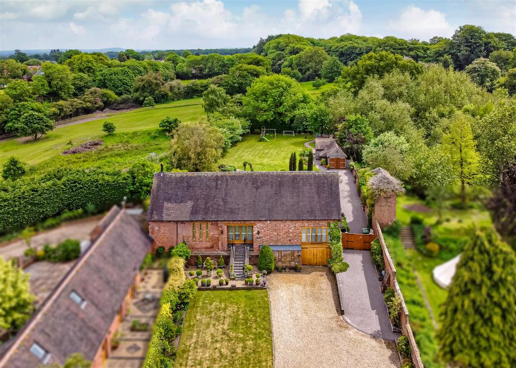 The Tythe Barn-drone2.jpg