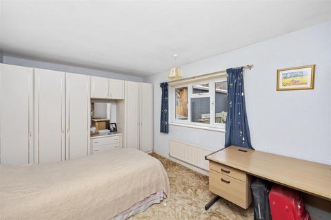 2 Bankside, Brighton, BN1 5GN