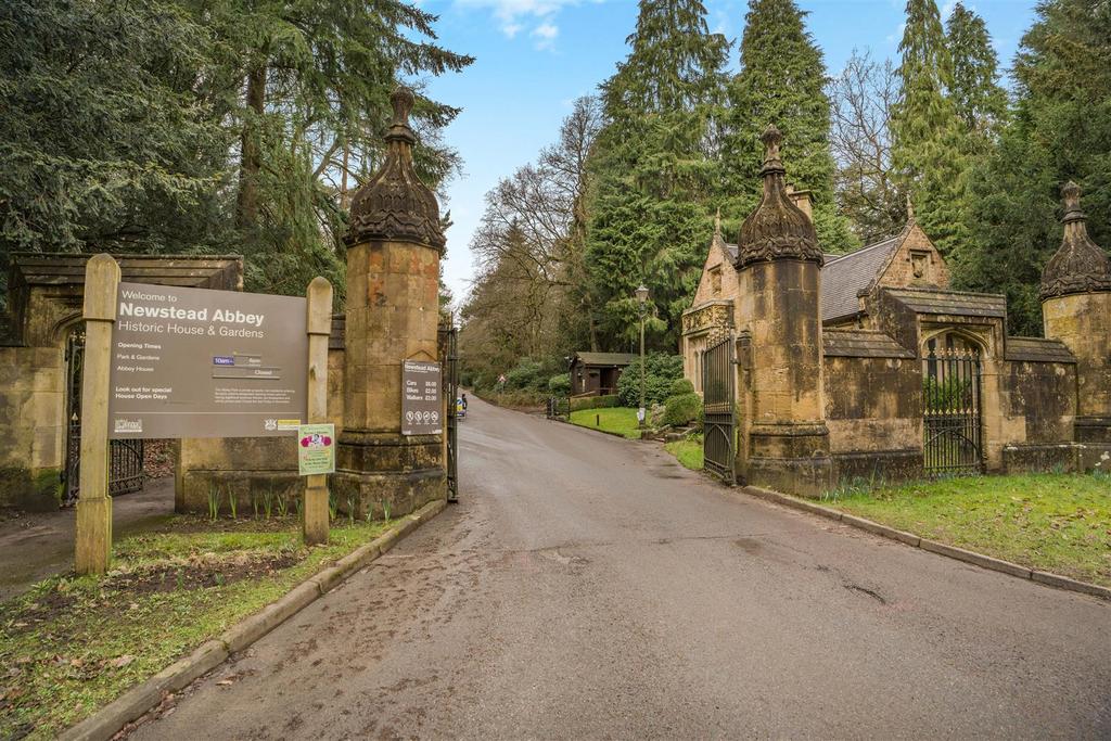 8585662-exterior41.jpg