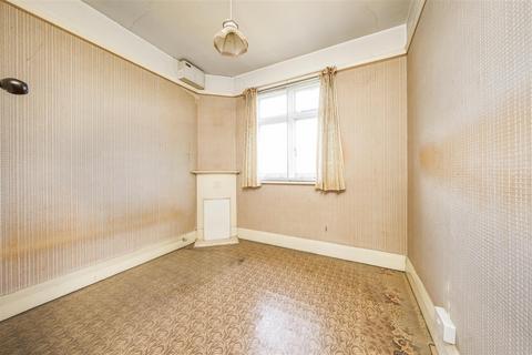 24 Spencer Road, Isleworth, TW7 4BH
