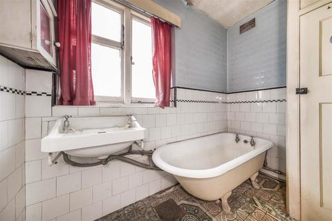 24 Spencer Road, Isleworth, TW7 4BH