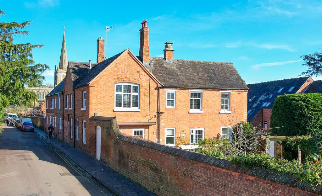 Mill Lane, StratfordUponAvon 2 bed apartment for sale £475,000