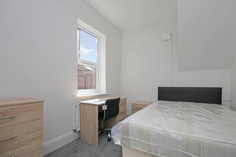 3 bedroom apartment to rent, Osborne Road, Newcastle Upon Tyne NE2