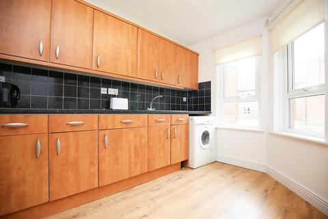 2 bedroom flat to rent, Orchard Place, Newcastle Upon Tyne NE2