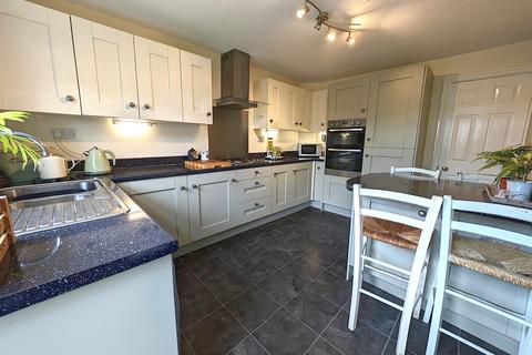 6 Ashleigh Drive, Sheffield, S12 2SA