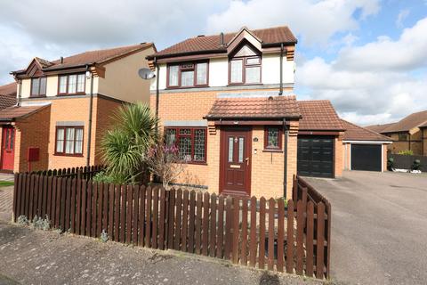 13 Chance Close, Grays, RM16 6QE