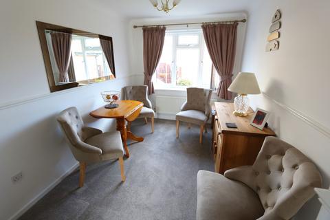 13 Chance Close, Grays, RM16 6QE