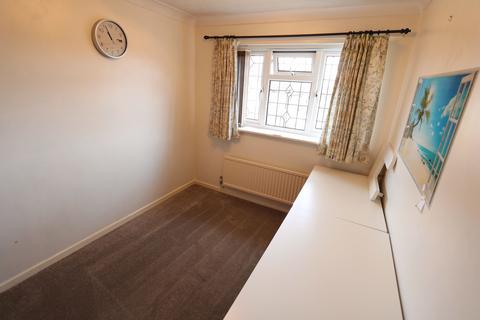13 Chance Close, Grays, RM16 6QE
