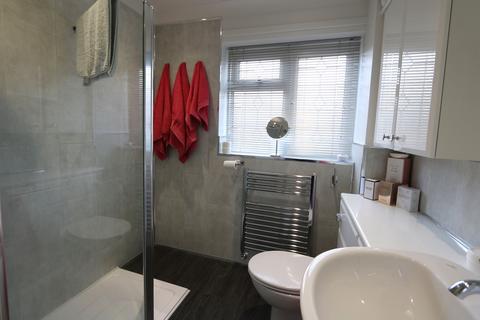 13 Chance Close, Grays, RM16 6QE