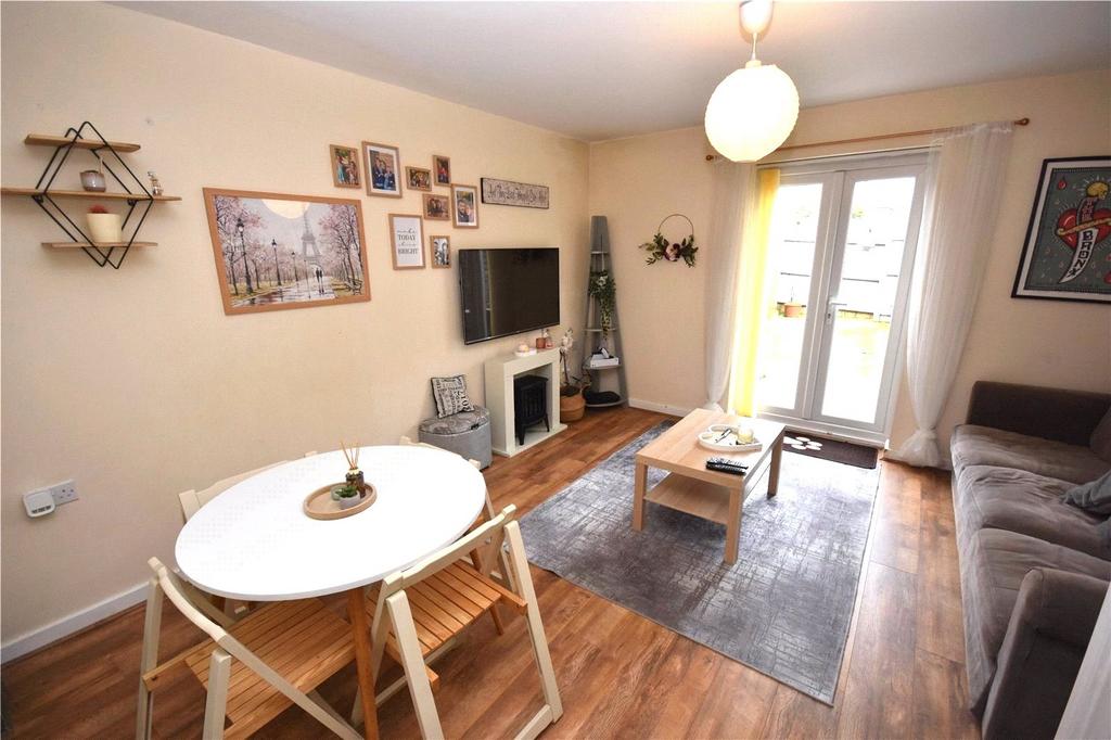 Lounge Dining Room