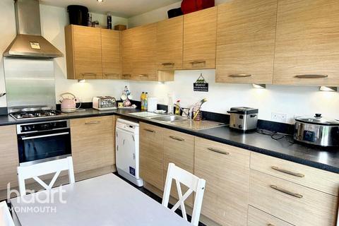 3 bedroom semi-detached house for sale - Harold Close, Monmouth