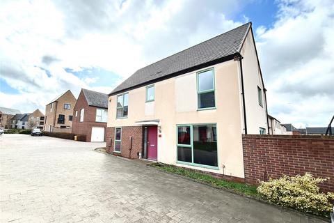 4 bedroom detached house for sale, Hendy Avenue, Ketley, Telford, Shropshire, TF1