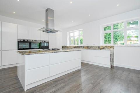 5 bedroom detached house for sale, Wexham Woods,  Slough,  SL3