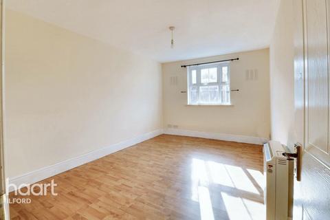 1 bedroom apartment for sale - Berberis Court, Hyacinth Close, Ilford