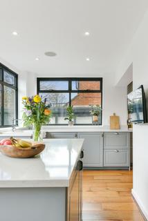 62 Chapel View, South Croydon, CR2 7LF