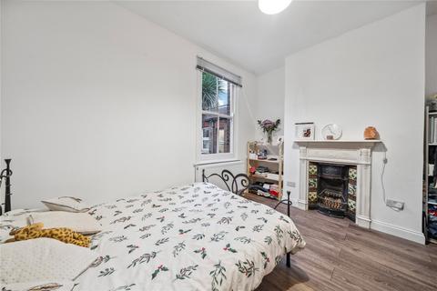 29 Temple Road, London, W5 4SL