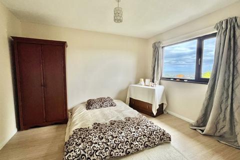 77 Berry Drive, Paignton, TQ3 3RD