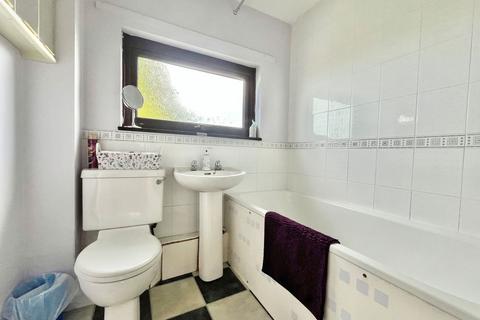 77 Berry Drive, Paignton, TQ3 3RD