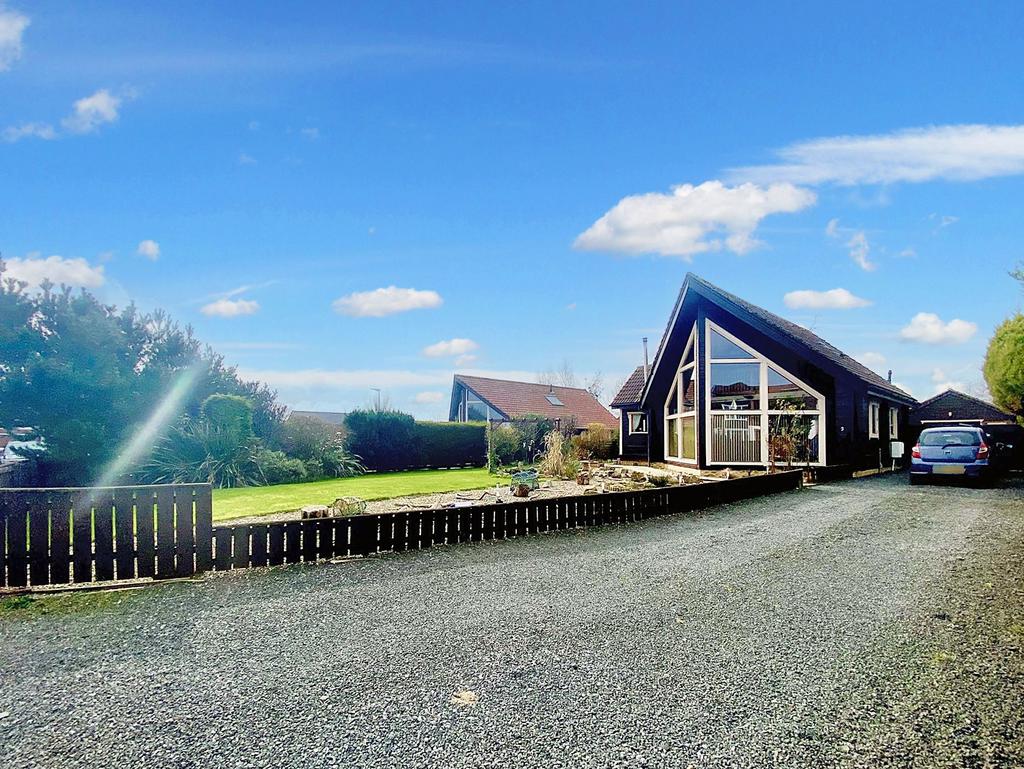 The Pines, Hadston, Morpeth... 2 bed detached house for sale £300,000