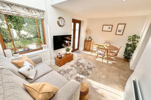 8 Crabtree Road, Thornton-cleveleys, FY5 4HW