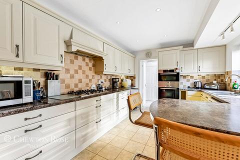 3 bedroom detached house for sale, Lower Village Road, Ascot